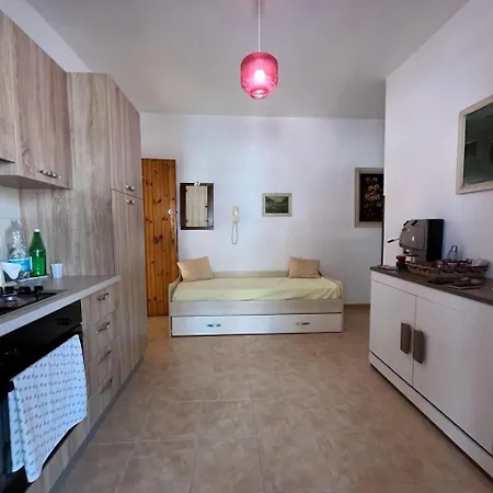 Manda Toriccio Apartment *